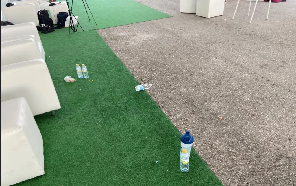 bureau marbella 2021 euro saleté