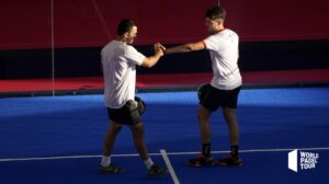 Lima et Tapia se félicitant lors d'un point gagné au WPT Las Rozas en quart de finale