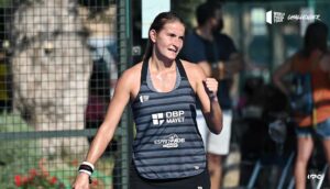 Alix Collombon poing serré victoire Calanda Challenger