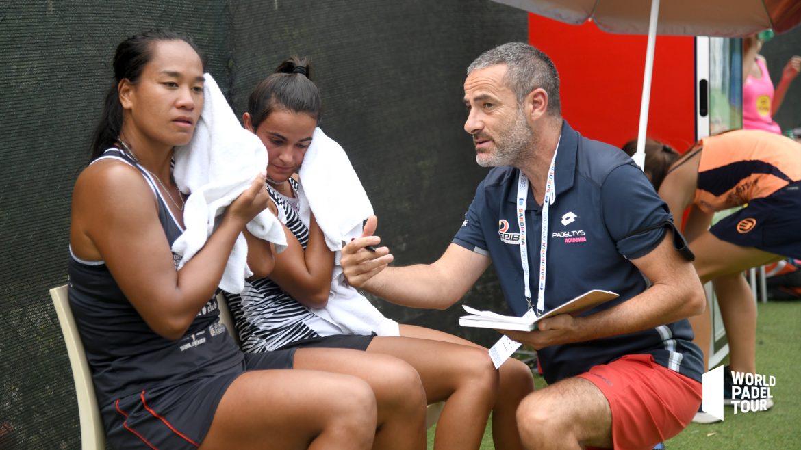 Become a coach of padel : for whom and how?