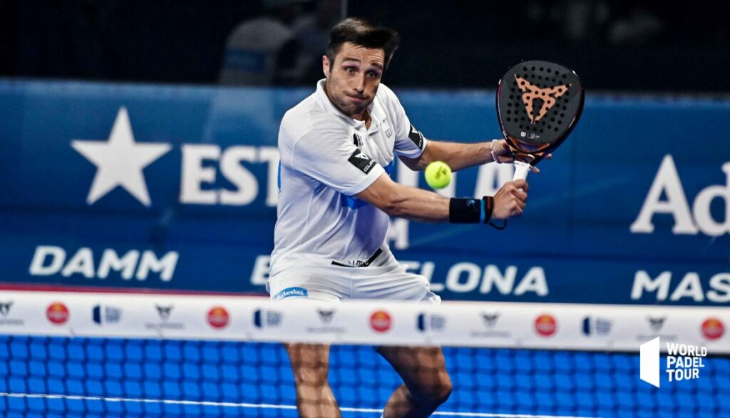 Fernando Belasteguin backhand volley pala Wilson Bela X Cupra