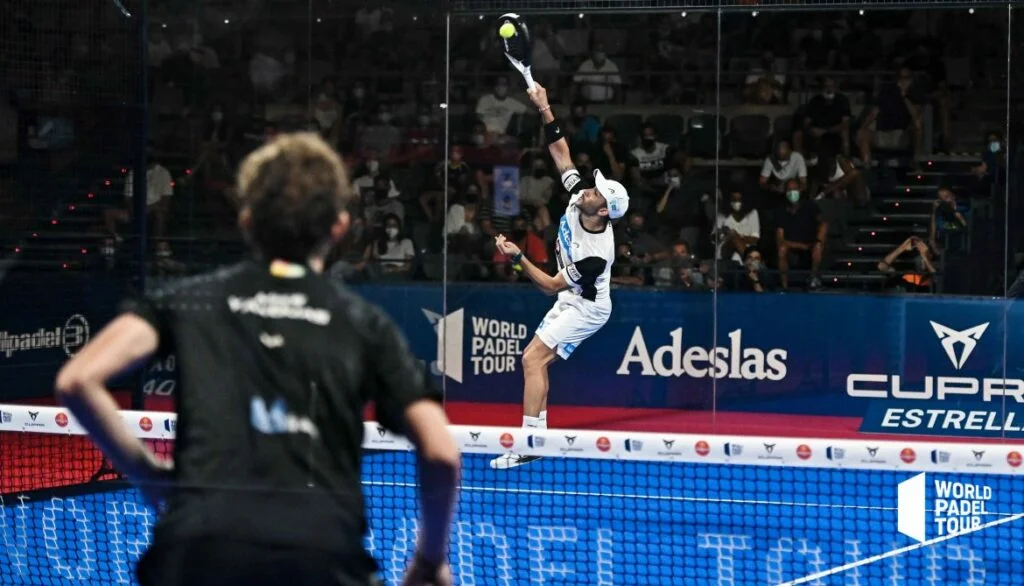 Sanyo Gutierrez smatch face à Yanguas Barcelona matser