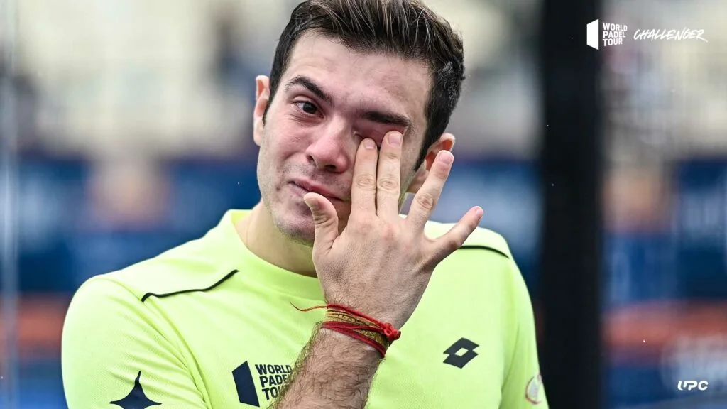 Javier Barahona pleurs Alfafar 2021 | Padel Magazine Javier Barahona pleurs Alfafar 2021