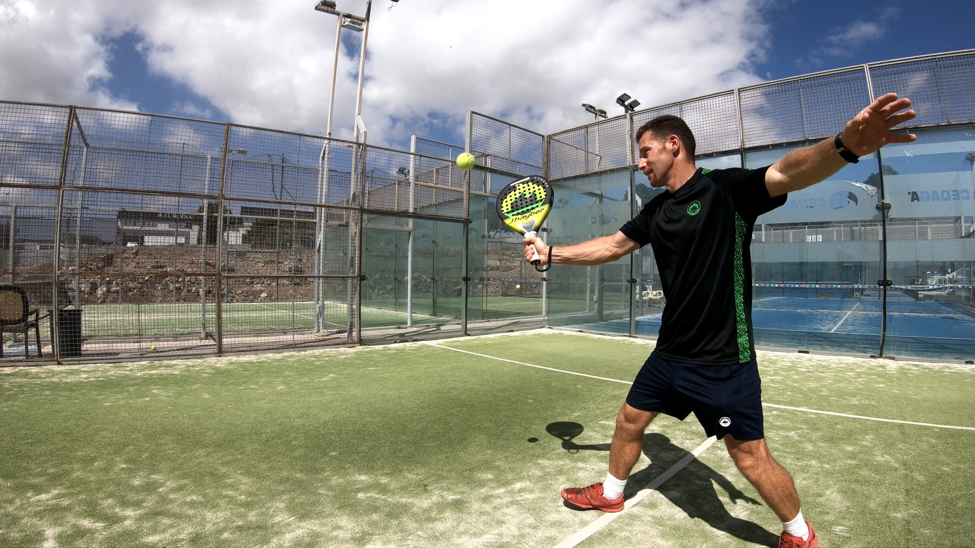 The basics: the forehand volley