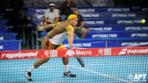 Tolito Aguirre volé de revers APT Cancun Open 2021