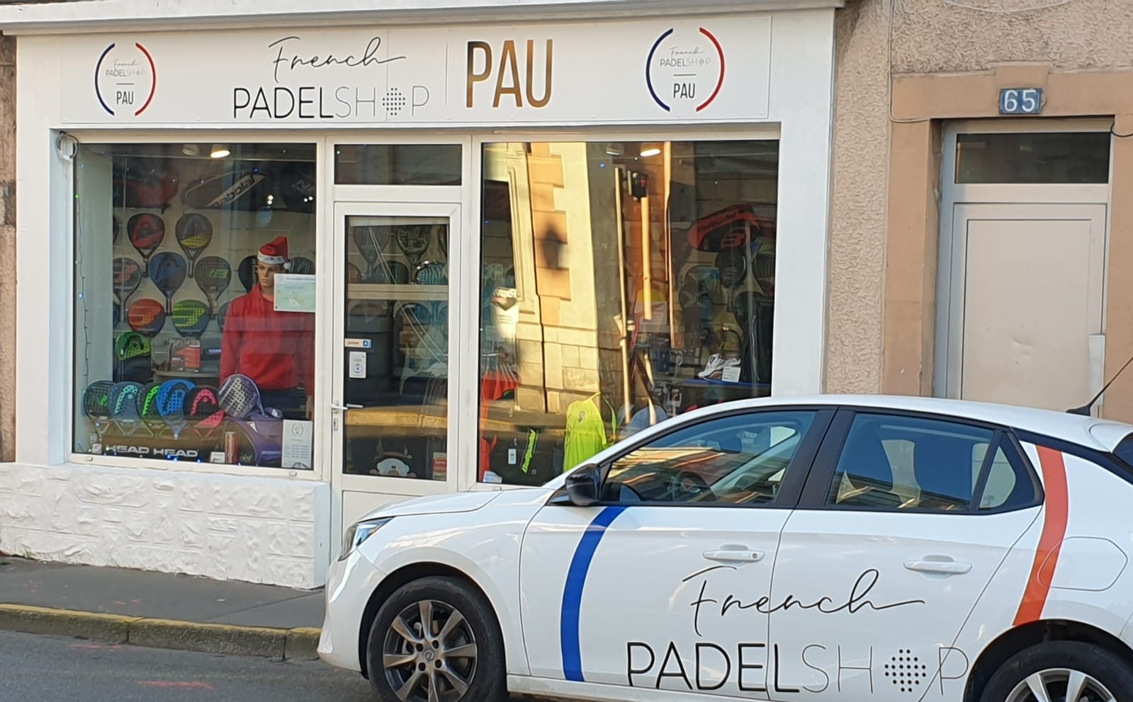 Pau locale francese Padel negozio negozio