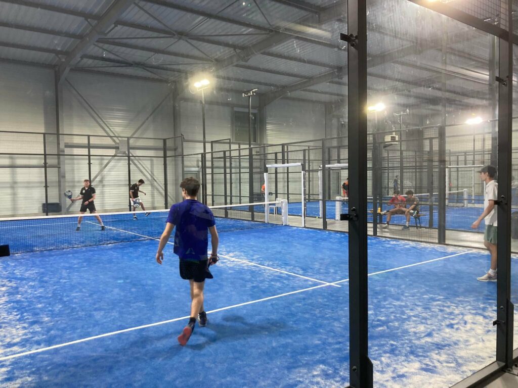 贾维尔电信标准化局 padel