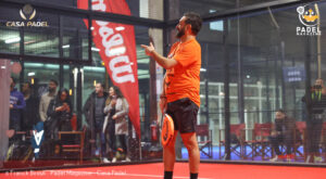 hanouna doigts padel