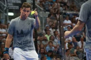Paquito Navarro signe victoire Premier Padel demi finale Italy Major