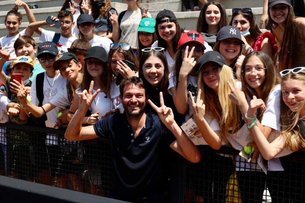 Jérémy Scatena och hans stora fans i Italien Premier Padel