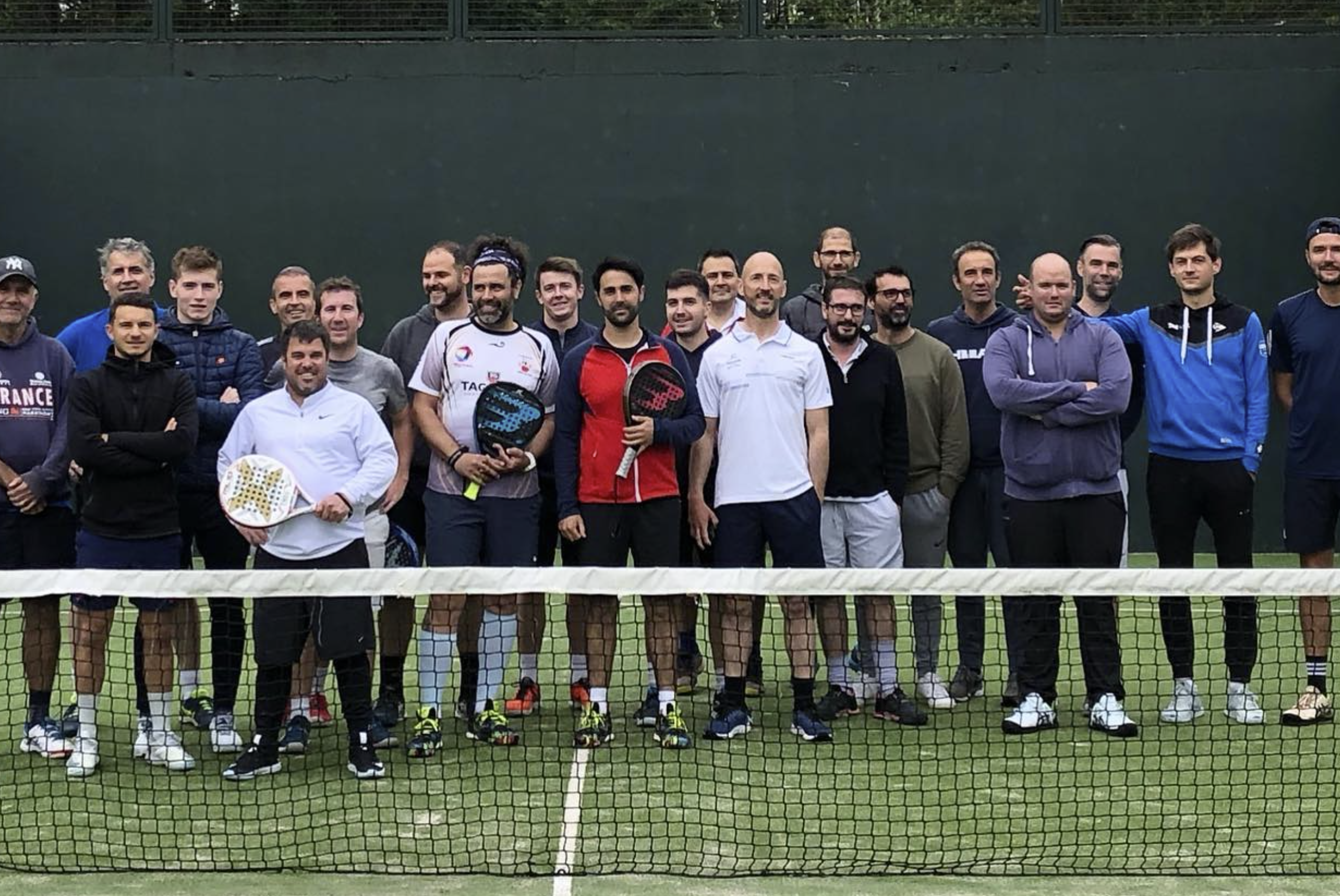 equipo padel tenis luziano