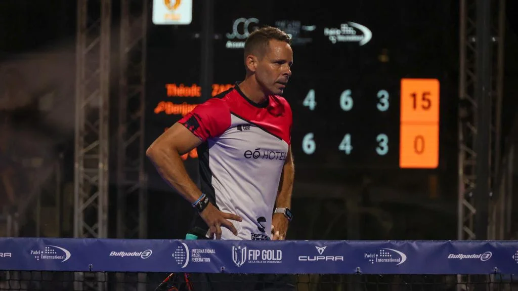 Aday-Santana-regard-huitieme-de-finale-2022 | Padel Magazine Aday-Santana-regard-huitieme-de-finale-2022