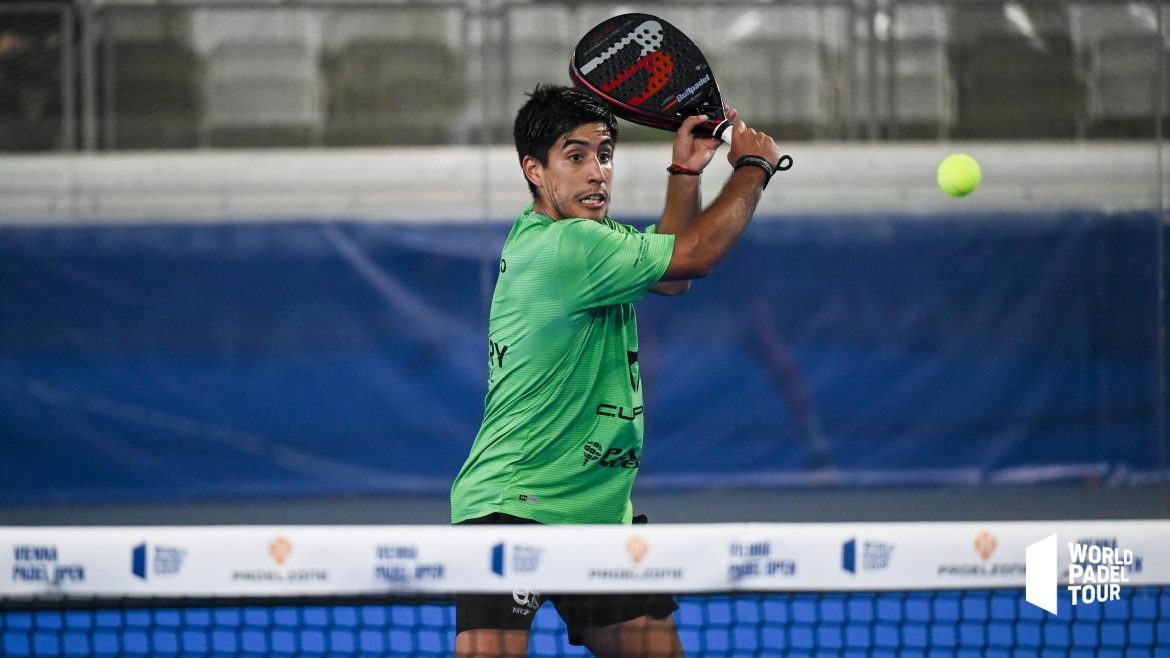 Fede Chingotto Vienna Padel Open 2022 backhand volley