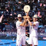 Ale Galan and Juan Lebron lift trophy Greenweez Paris Premier Padel Major