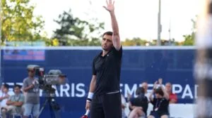 Belasteguin-main-levee-roland-garros-padel-2022-public