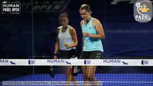 Elodie Invernon Charlotte Soubrié Human Padel Open poing serré