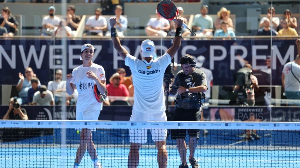 Lebron-Galan-celebration-demi-finale-roland-garros-2022 | Padel Magazine