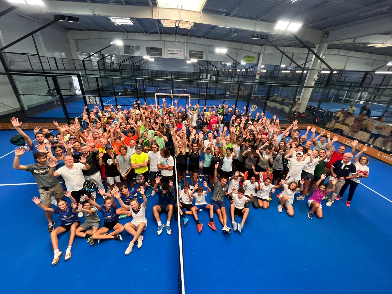 Giovani braccia sollevate Tolosa padel club interlega 2022