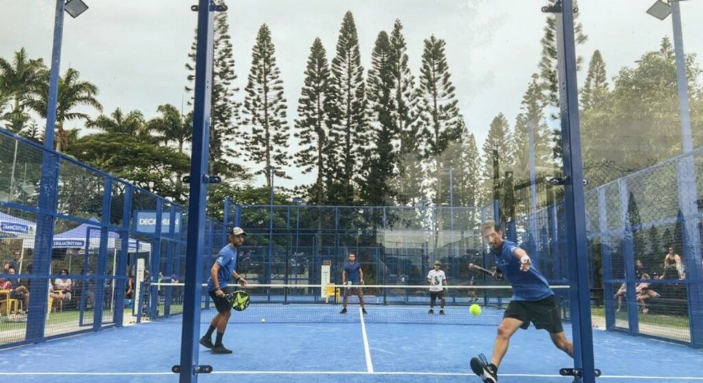 Nicolas-Lamontagne-Jordânia-Padel-Caledônia em ação