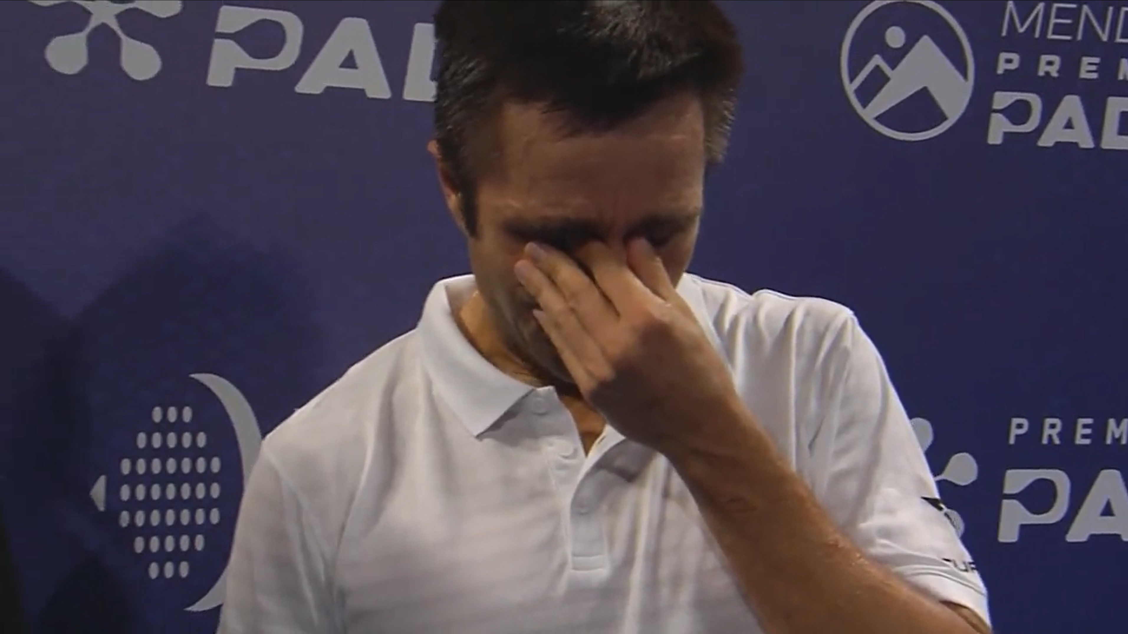 Fernando Belasteguin amb llàgrimes