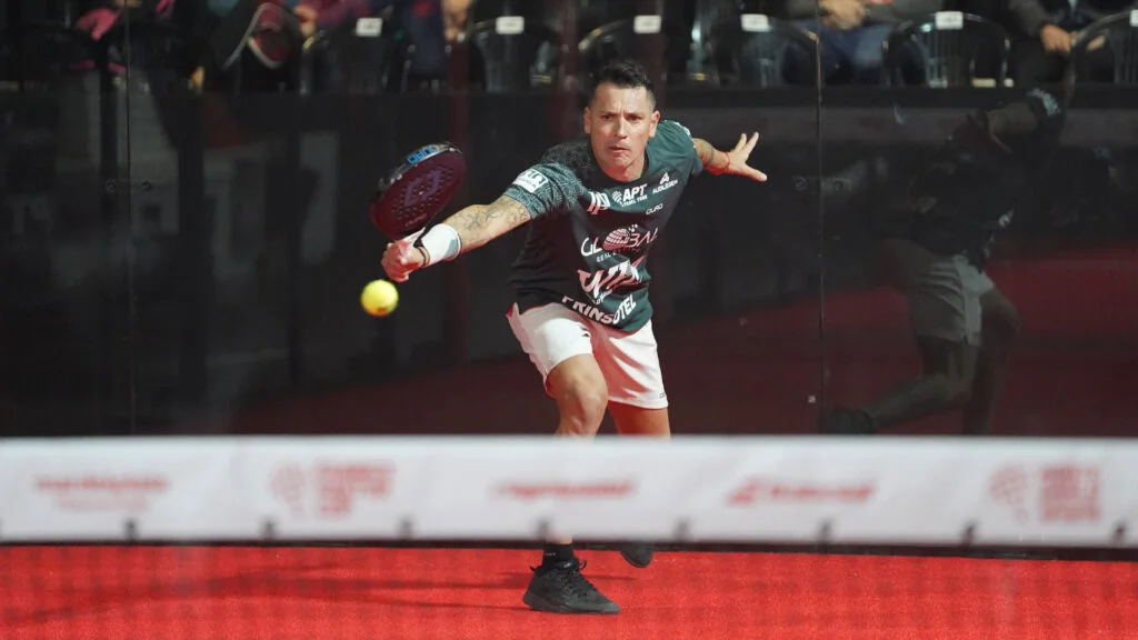 tito-allemandi-mar-del-plata-revers | Padel Magazine