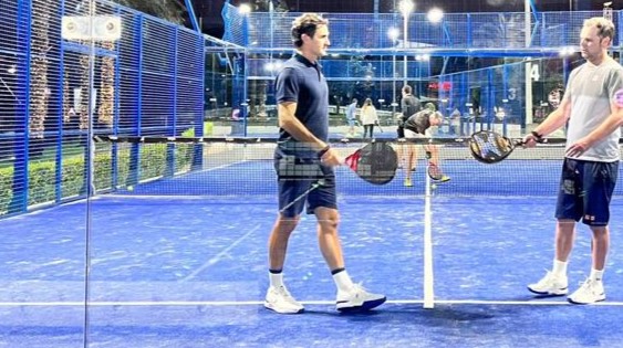 Roger Federer: eine unglaubliche Ausstellung für die padel