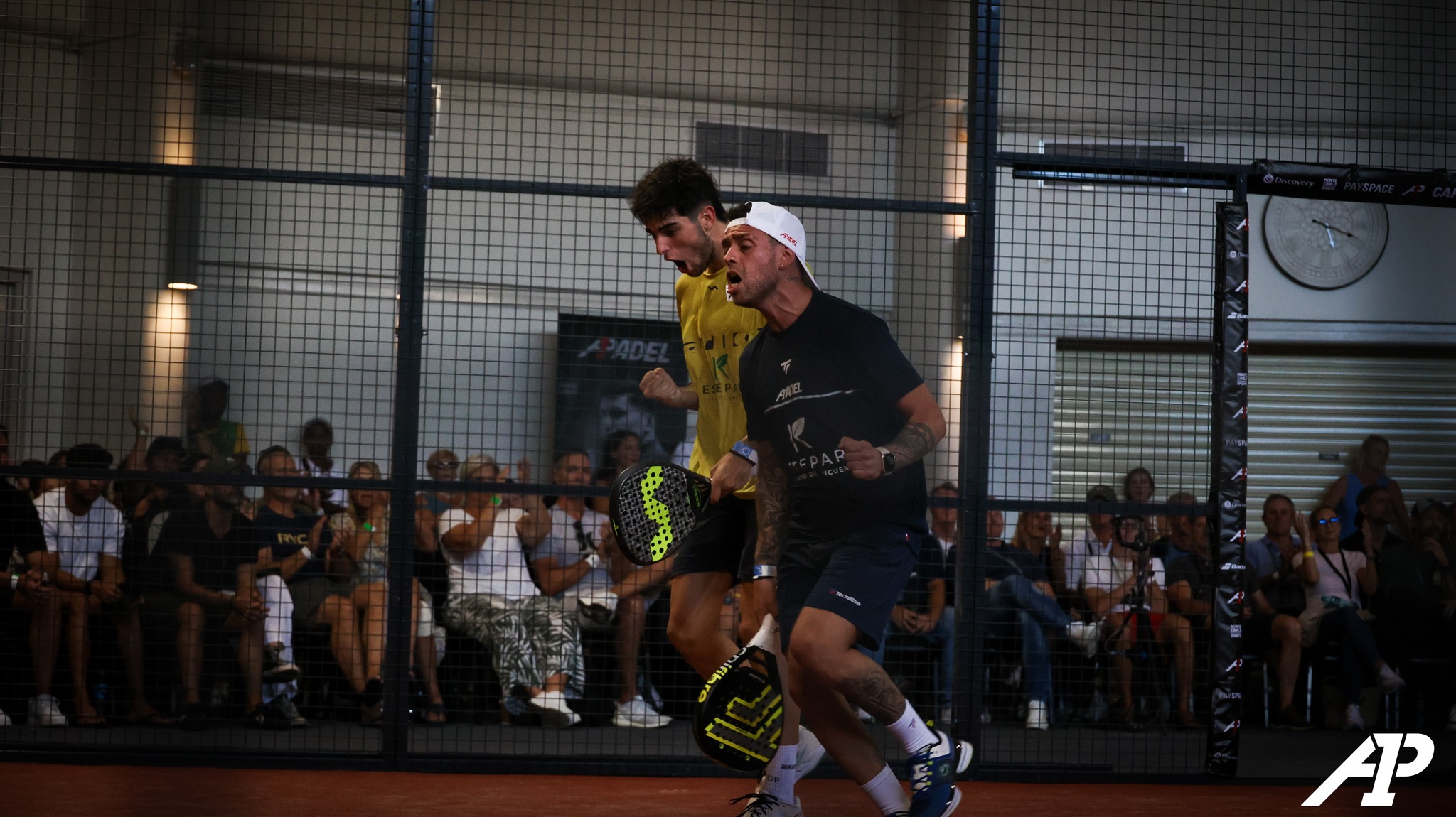 A1 Padel Kapstadt-Meister: Alfonso und De Pascual in Bully!
