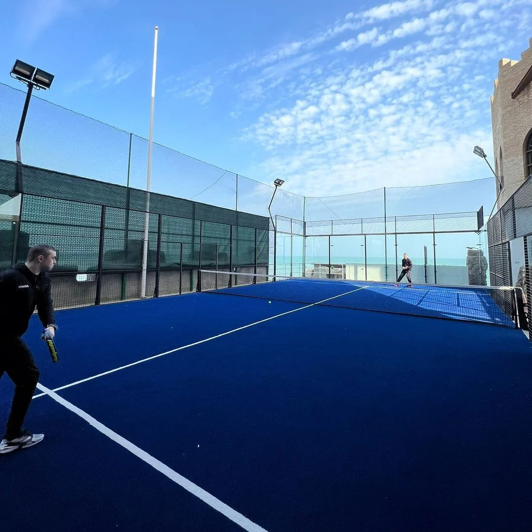 Radisson Blu Hotel, Kuwait piste padel