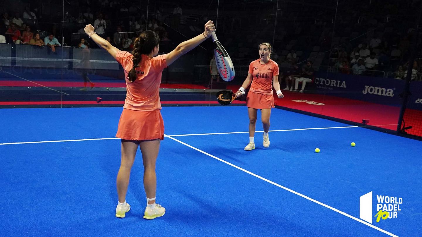 Ariana Sanchez e Paula José Maria vitória na semifinal grito de alegria
