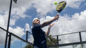 Fede Chiostri volée de revers tecnifibre