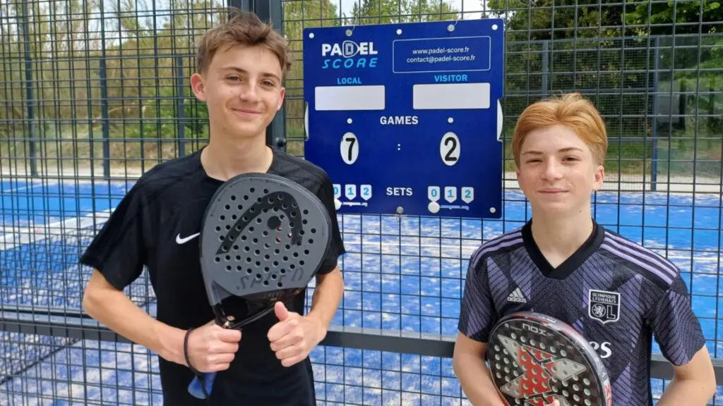 Jeunes joueurs de padel Padel Score