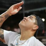 Tolito Aguirre regarde le ciel A1 Padel 2024 | Padel Magazine Tolito Aguirre regarde le ciel A1 Padel 2024