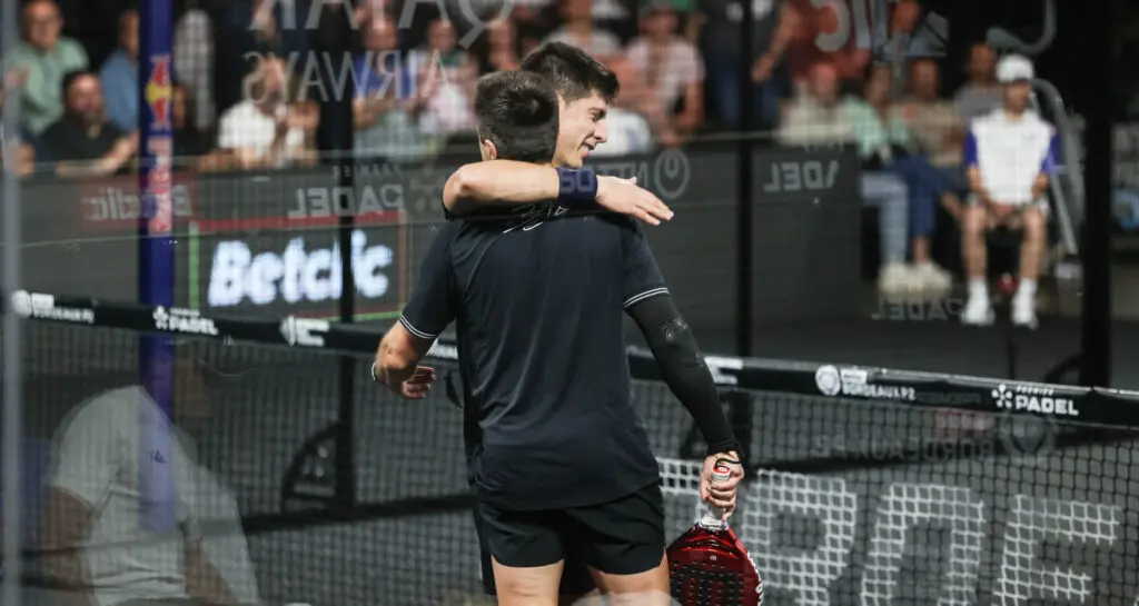 Belasteguin Tello bordeaux eerste padel