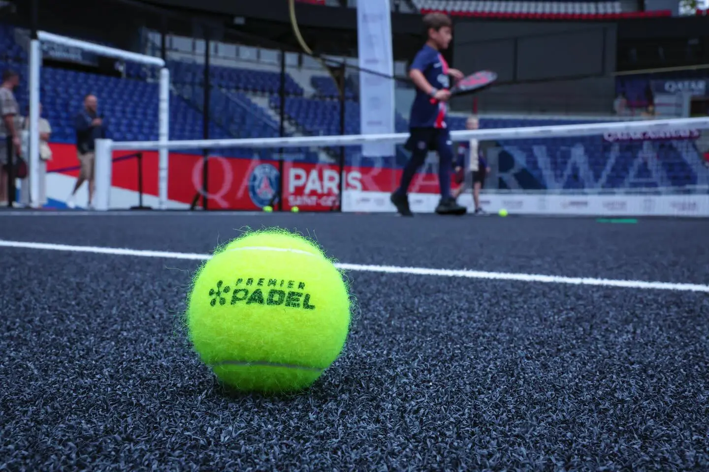 parc des princes padel psg