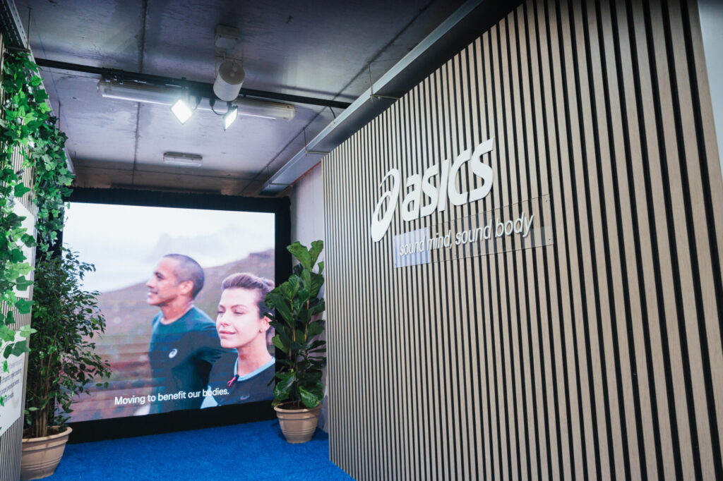 asics padel showroom