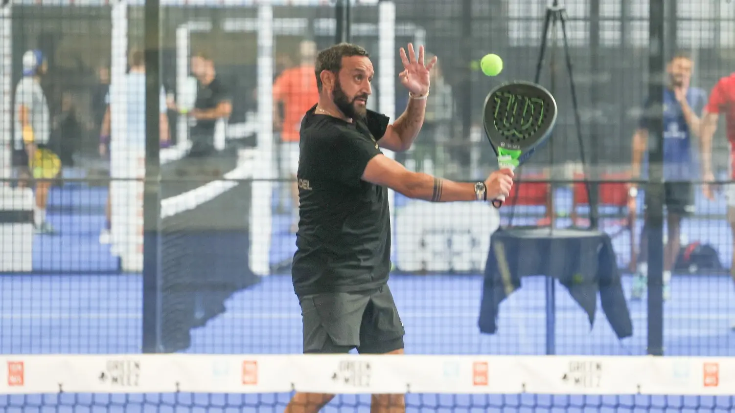 Cyril Hanouna P2000 Casa Padel