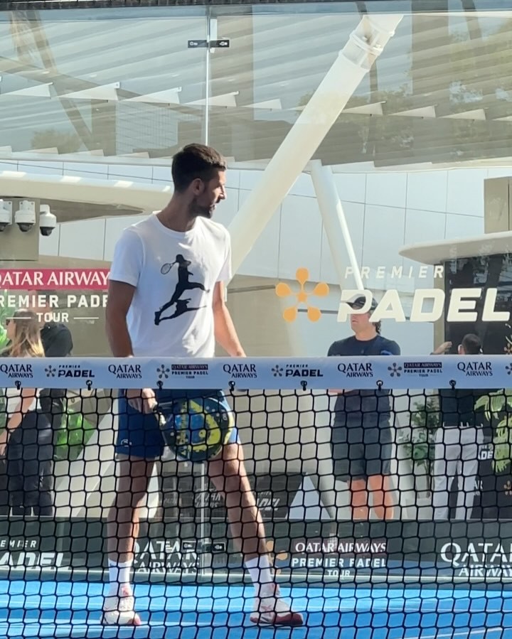 Même Novak Djokovic ne peut pas résister au padel !