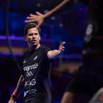 Des surfaces variées, un retour au point en or : les 3 propositions de Paquito Navarro