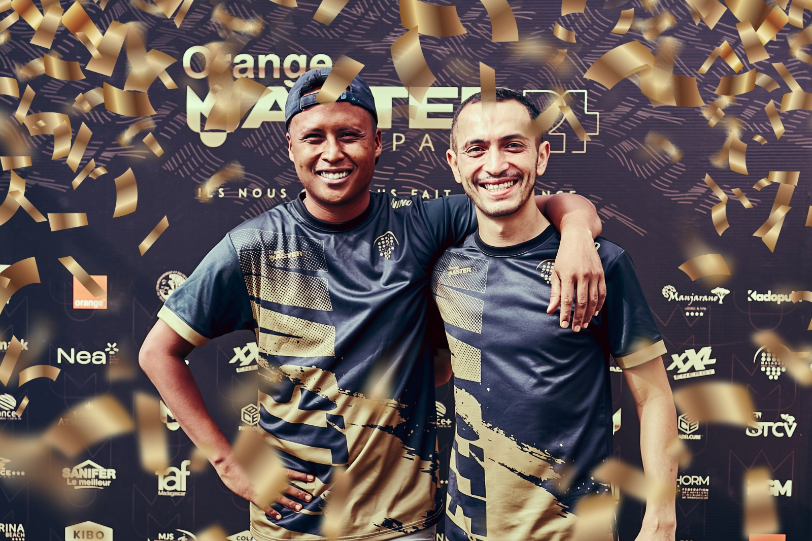 Sébastien Andriantsoa (à gauche) et Gary Ah-Waye (à droite), les Co-Fondateurs du Malagasy Pro Padel Tour