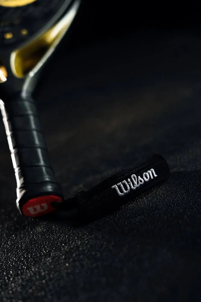 Wilson DEFY Pro V.1 レビュー: 期待を裏切る新しい攻撃的ラケット | Padel Magazine ウィルソン DEFY Pro V.1 レビュー: 期待を裏切る新しい攻撃的ラケット