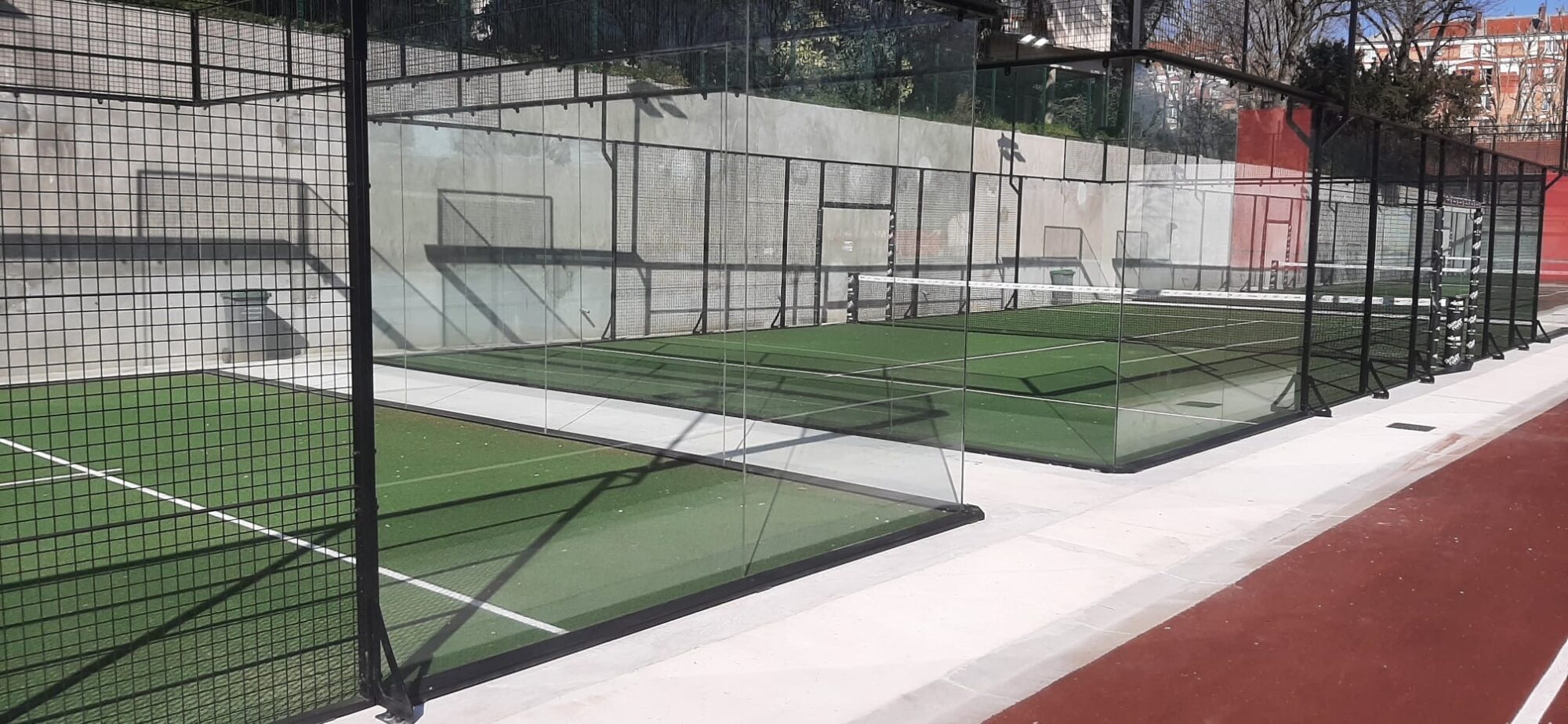 Anybuddy et Le Trinquet Village facilitent l’accès à 4 pistes de padel à Paris