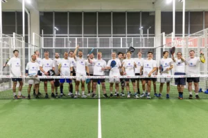 Le padel, nouveau terrain de jeu du networking professionnel