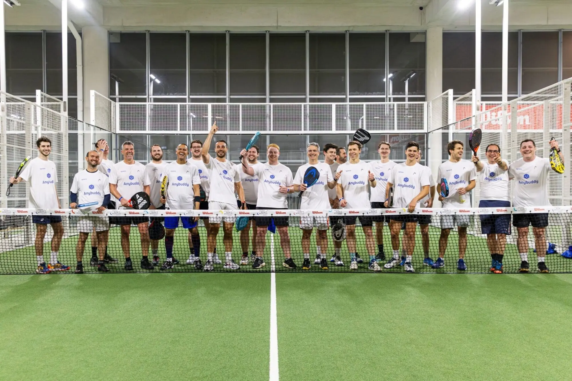 Le padel, nouveau terrain de jeu du networking professionnel