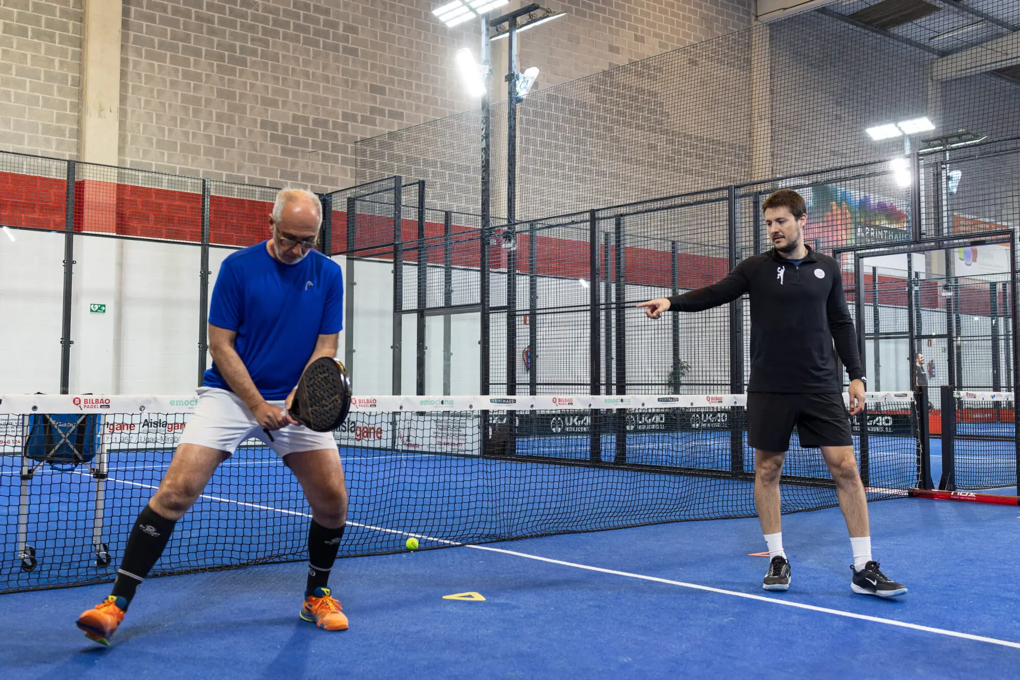 Czy można poprawić swoje umiejętności gry w padla po 50-tce? padel stuff | Padel Magazine Czy można poprawić swoje umiejętności gry w padla po 50-tce? padel stuff