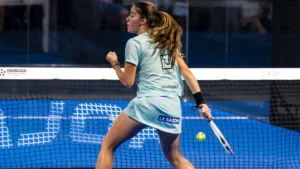 Claudia Fernández : "Avant, je me sentais toute petite à côté de Paula ou Delfi ; maintenant, je suis à ma place"