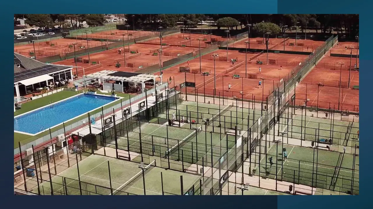 Eine einzigartige Kulisse in Castelldefels ossbarcelona | Padel Magazine Eine einzigartige Kulisse in Castelldefels ossbarcelona