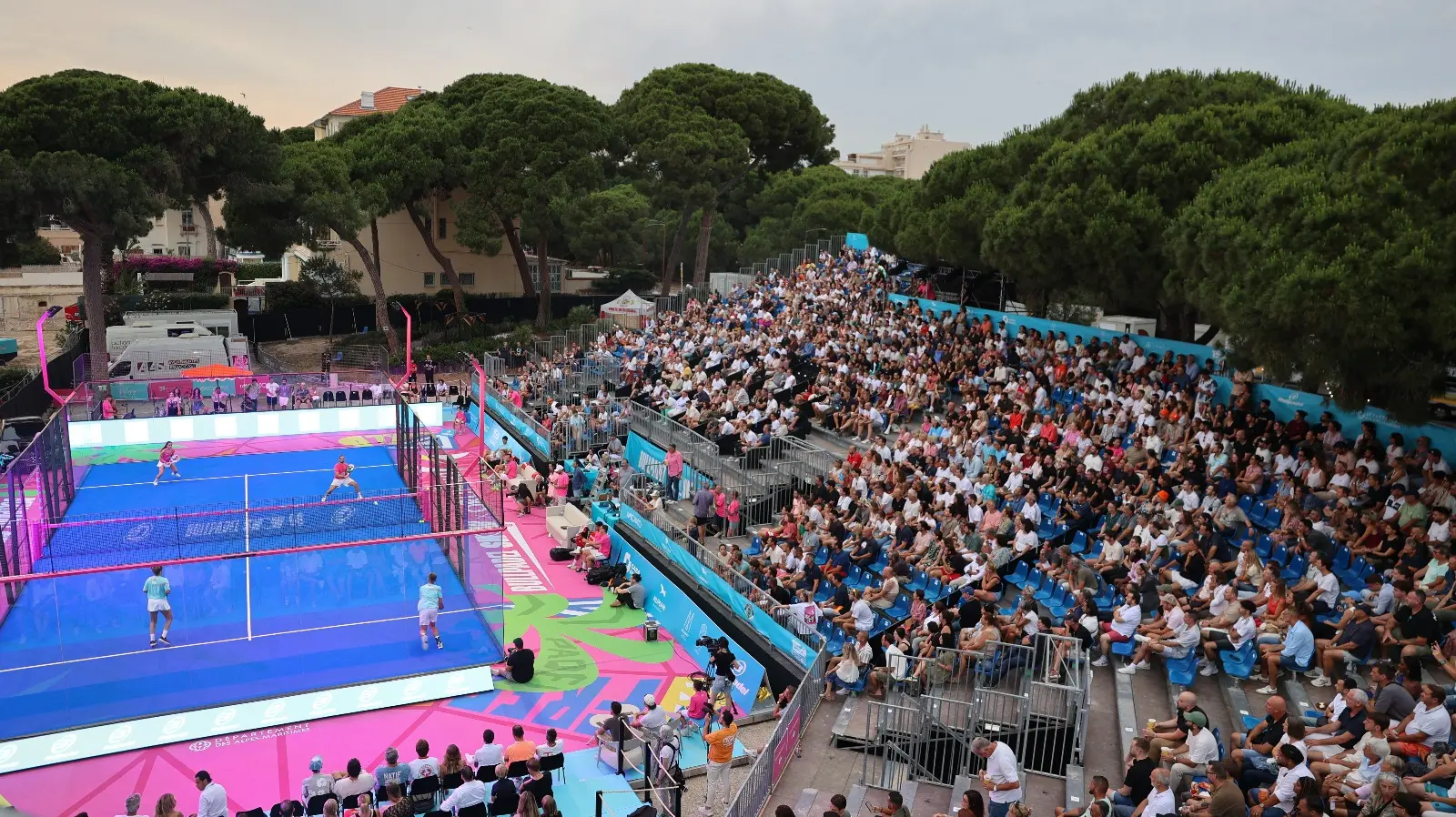 Quand le padel devient une œuvre d’art : Richard Orlinski signe la première piste artistique au monde | Padel Magazine Quand le padel devient une œuvre d’art : Richard Orlinski signe la première piste artistique au monde