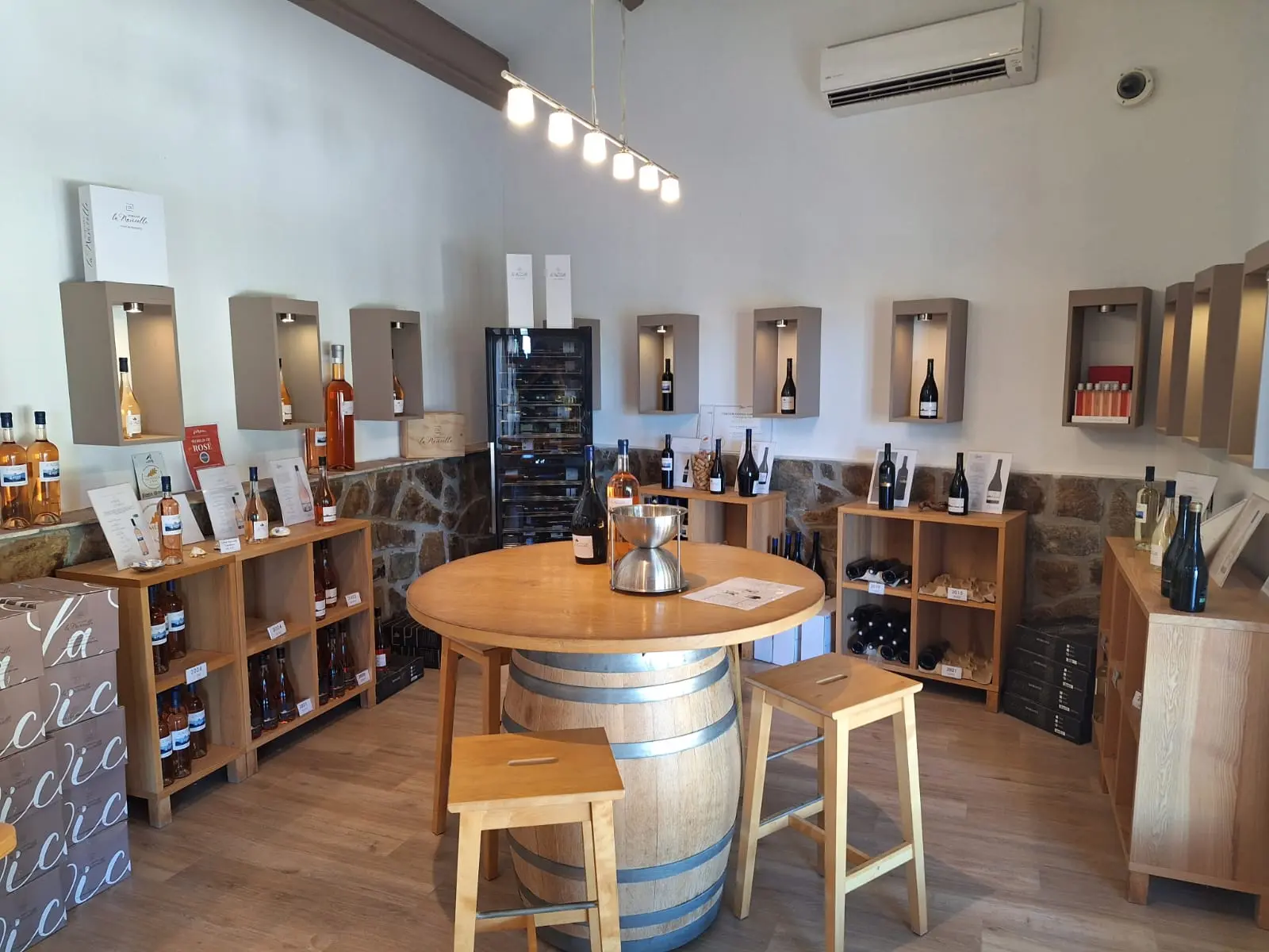 Padel et pinard : au Domaine de la Navicelle, on tape dans la balle… entre deux dégustations