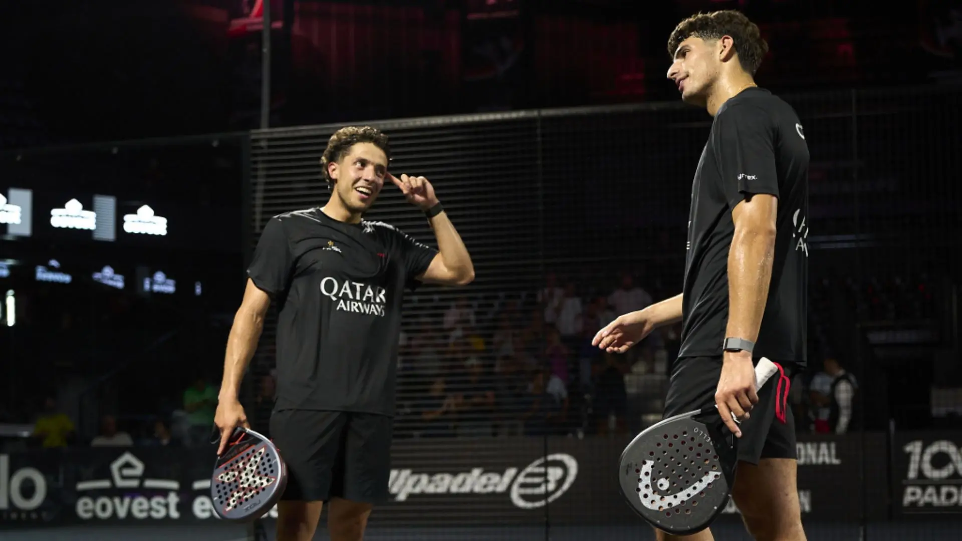 Les meilleurs joueurs de padel sont-ils ceux qui maîtrisent le jeu avant la vitre ?