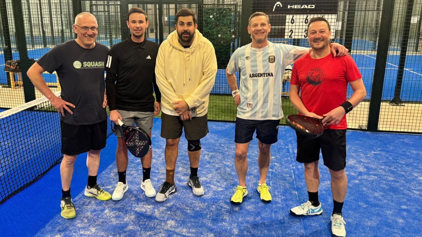 Artus Solaro : du micro… à la raquette de padel